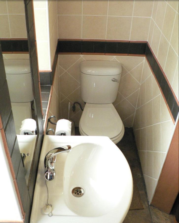 House Ebony B&B Newcastle Eksteriør billede