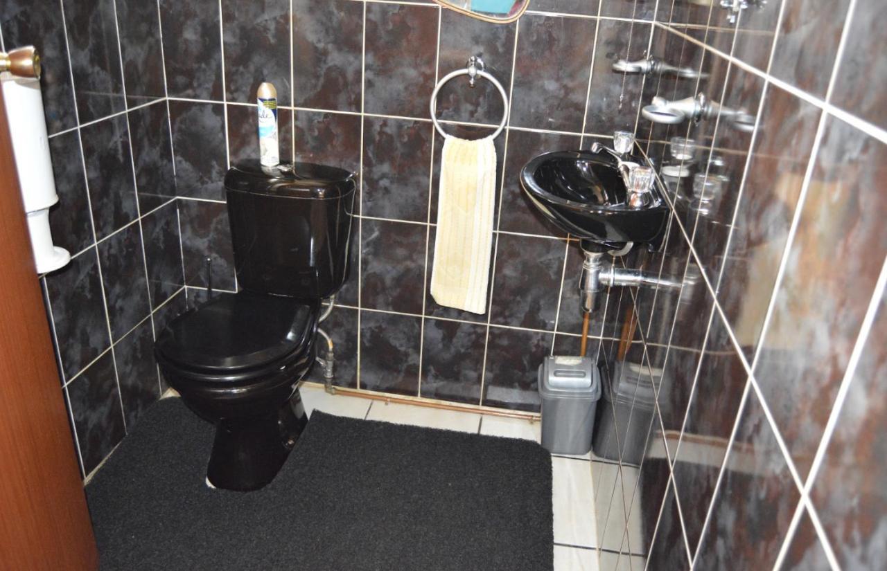 House Ebony B&B Newcastle Eksteriør billede